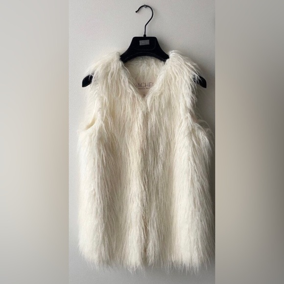 🤍RACHEL by Rachel Roy🤍NWT🤍Beautiful Faux Fur vest🤍Size Medium🤍 - Picture 1 of 5